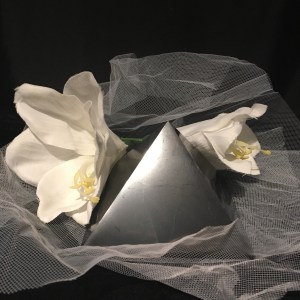 Shungite pyramide